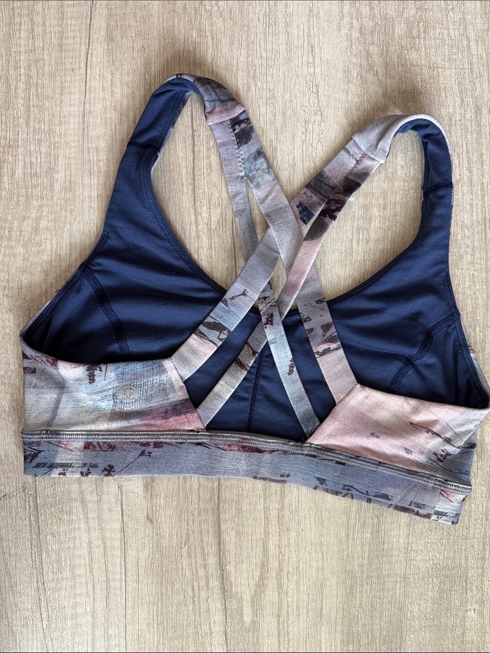 lululemon athletica Stash N Run Blue Glow Pastel Blue Pink Sports Bra 6